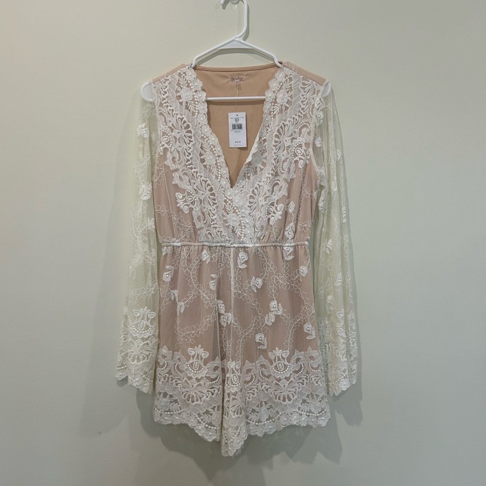 Grehy White Lace Romper with Nude Underlay
